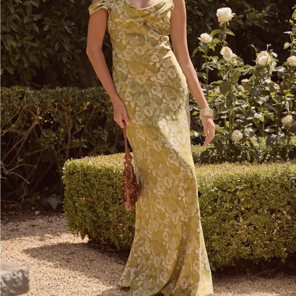 Lulu's Olive Floral Maxi Dress